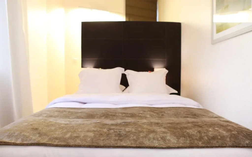 Classic Double room (full double bed)
