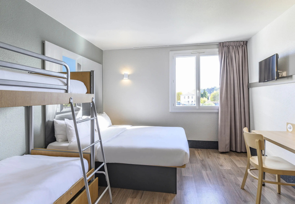 Quadruple room