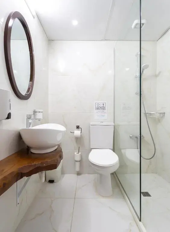 Adelais Bay Hotel - Chambres