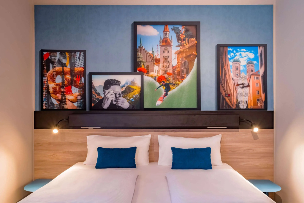 Deluxe Double room (full double bed)