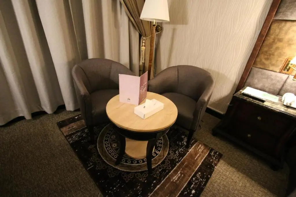 Knight Armour Hotel - Chambres