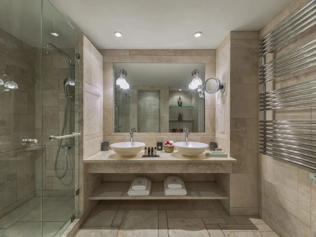 Kinsterna Hotel - Chambres
