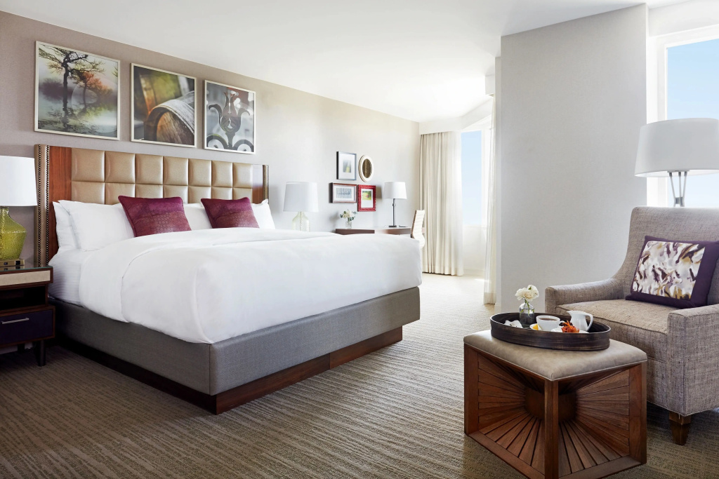 Alcove Suite