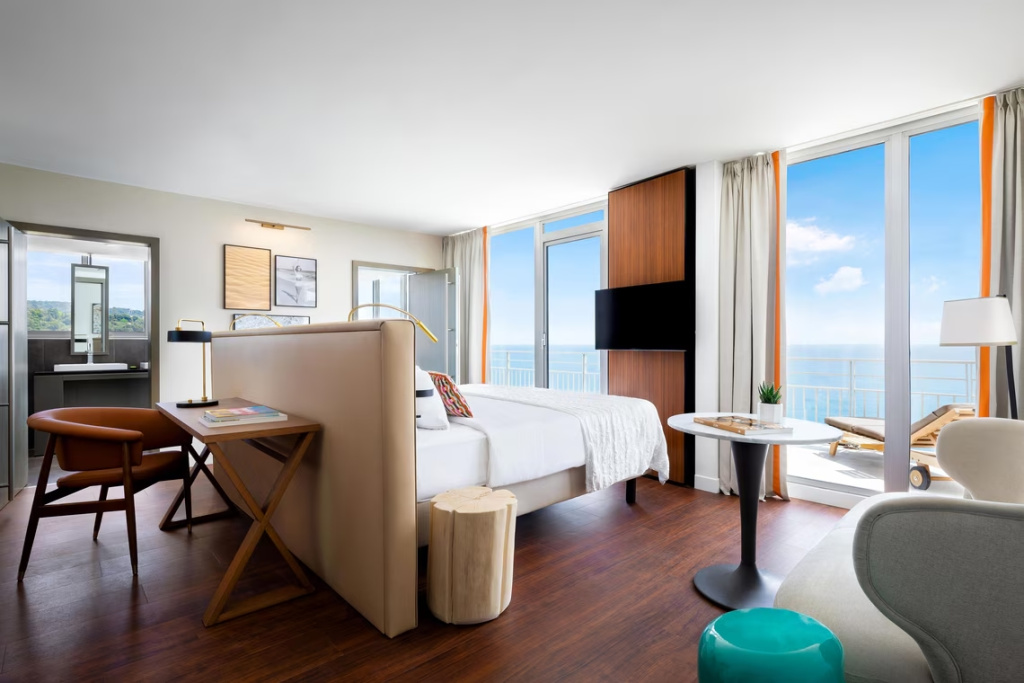 Panoramic Double Junior Suite with sea view (full double bed)