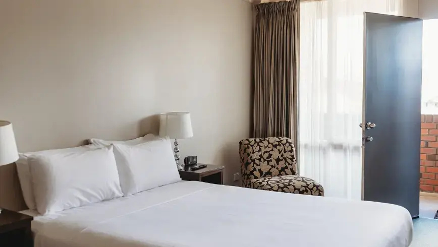 Deluxe Double room (full double bed)
