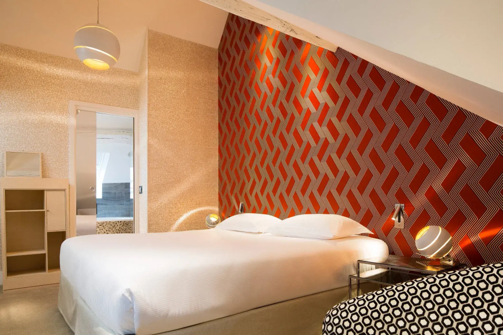 Executive Double room (full double bed)