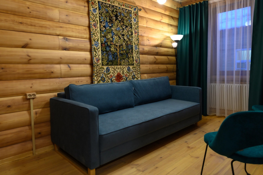 Двухместный номер в избе с 2 комнатами с красивым видом из окна двуспальная кровать в Вкс