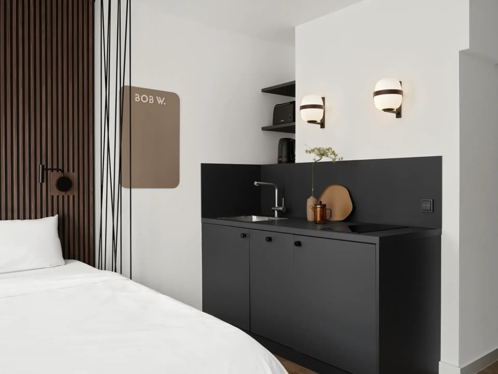 Compact Double Studio (full double bed)