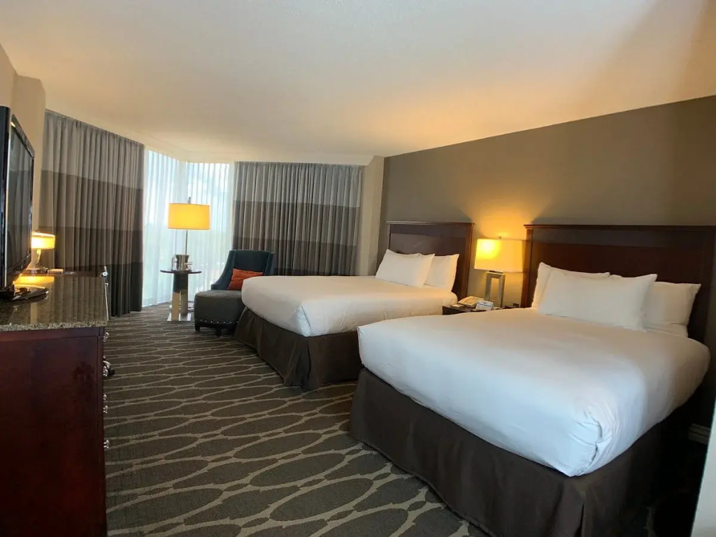 Hilton Houston Westchase - Chambres