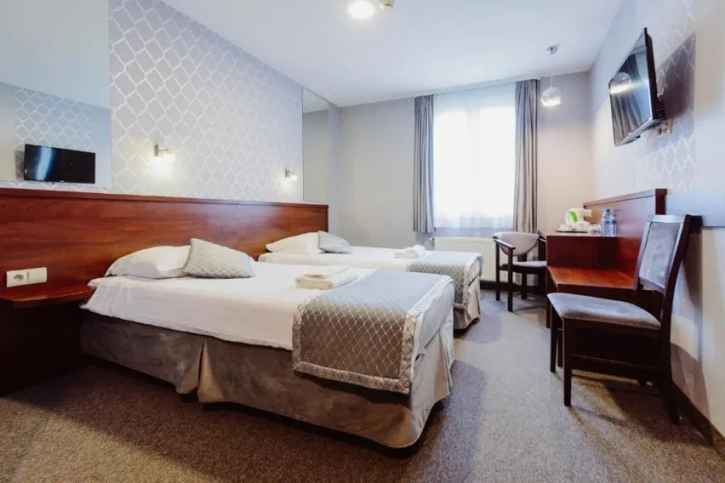 Standard Double room (full double bed)