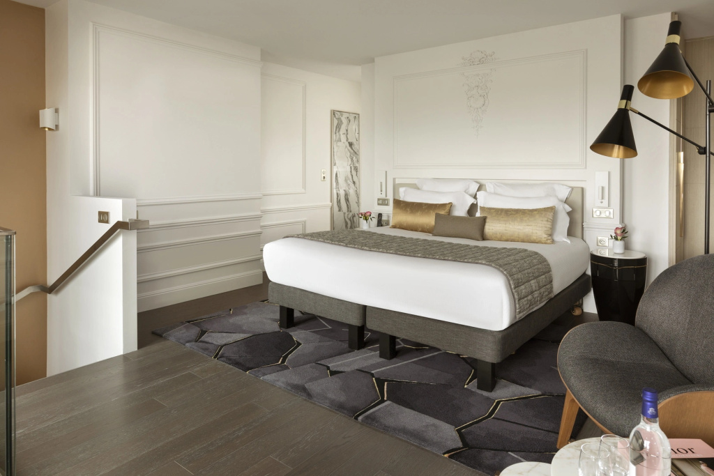 Montmartre Terrace Double Duplex room (full double bed)
