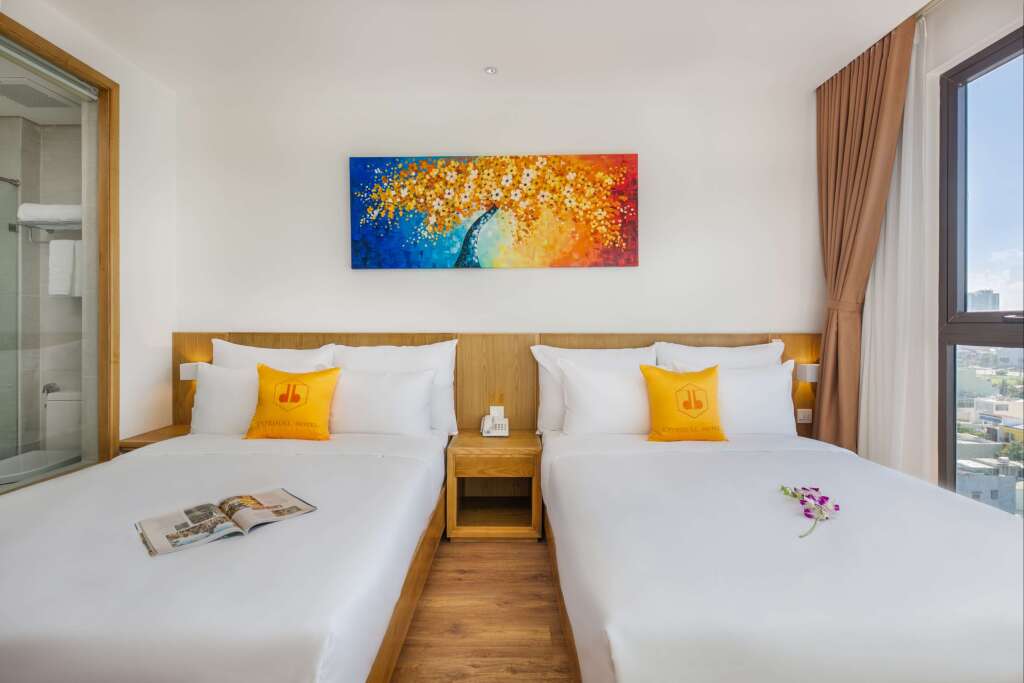 Cordial Grand Hotel Danang 4 Star