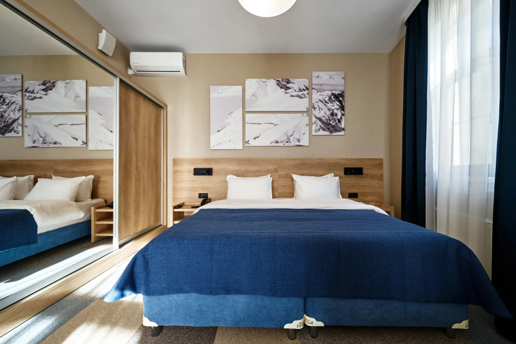 Двухместные апартаменты Корпус Центр №1 с 1 комнатой двуспальная кровать в Вальсет Премиум