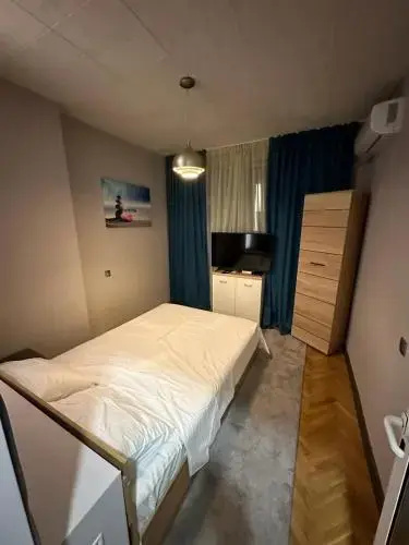 Budget Double room (full double bed)