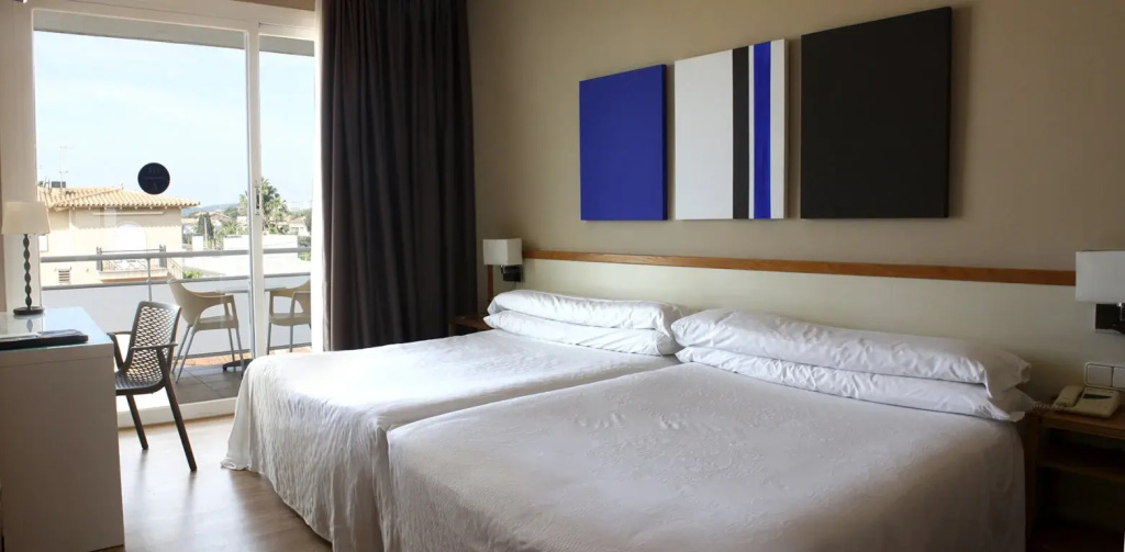 Subur Maritim Hotel - Chambres