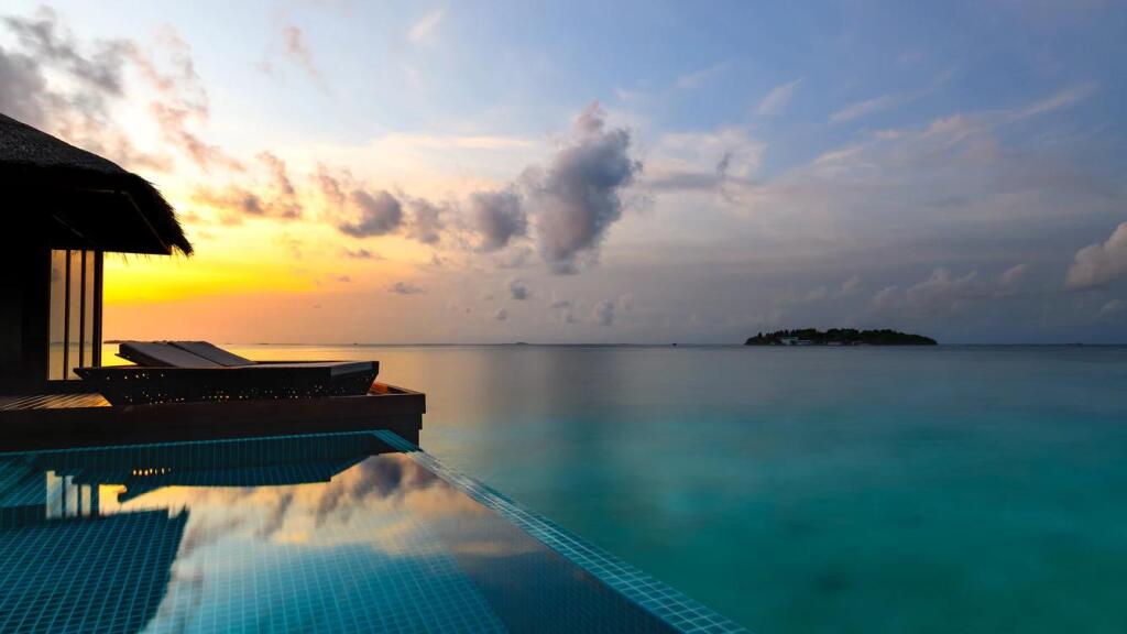 Sheraton Maldives Full Moon Resort & Spa