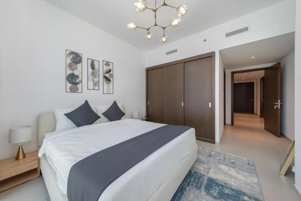 2 Bedrooms Luxury Quadruple Apartment