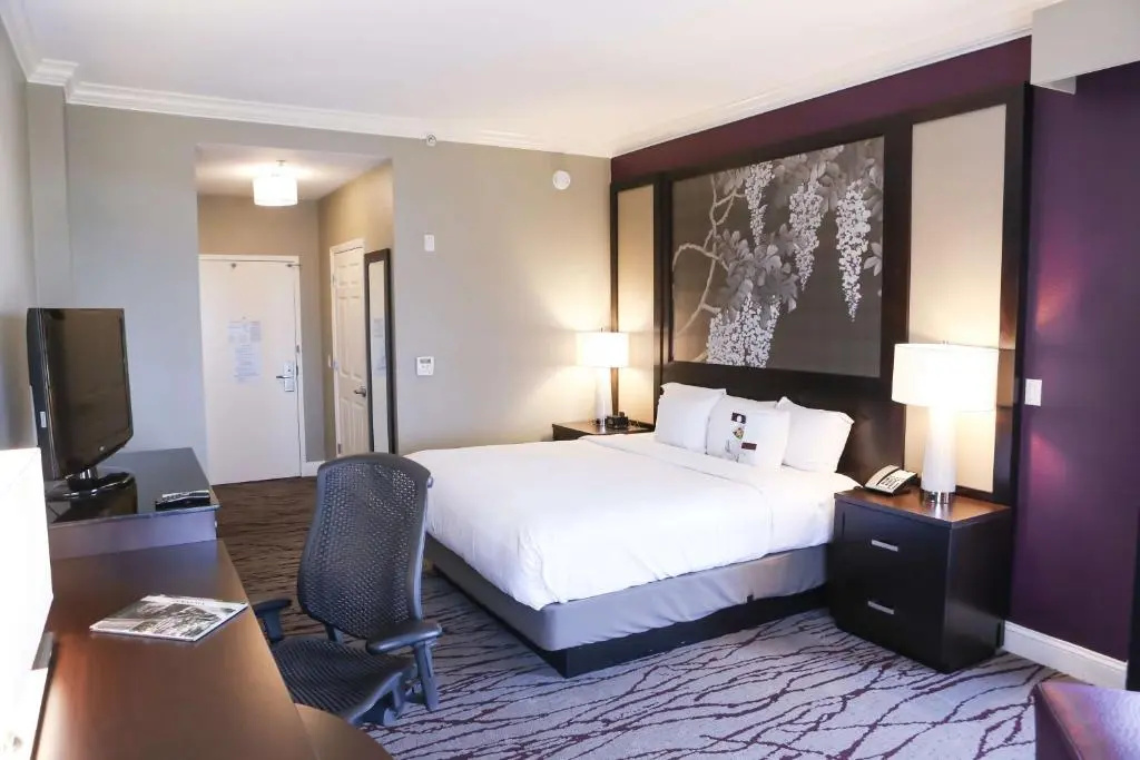 DoubleTree by Hilton Hotel Savannah Historic District - Chambres