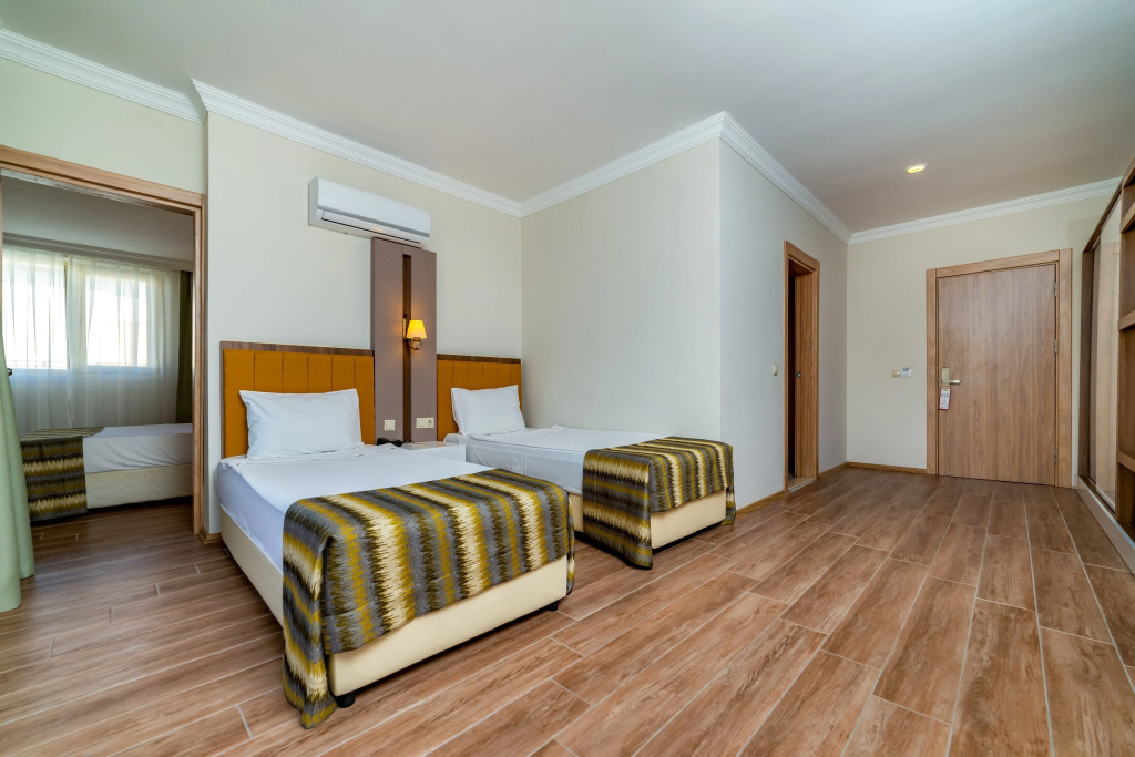 Трёхместный номер Gul Resort Standard в Armas Gul Beach (ex. Otium Gul Beach Resort)