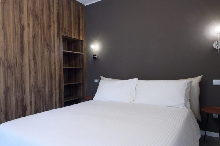 Sugar Ribbon Double Apartment (full double bed)