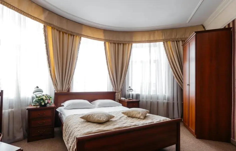 Double Suite full double bed