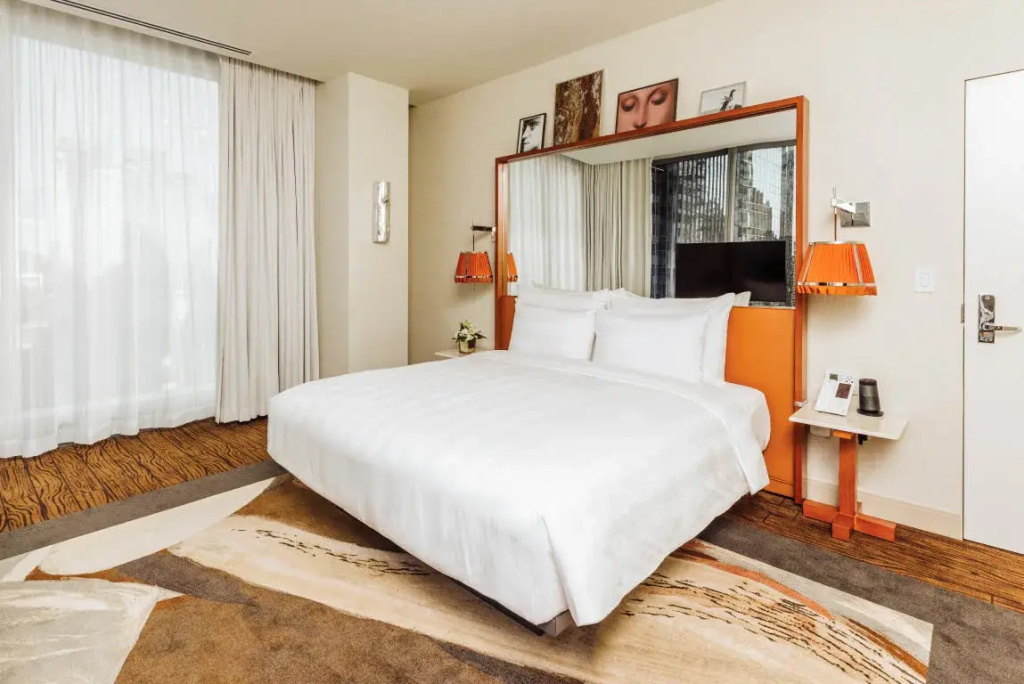 Double Junior Suite with bay view (full double bed)