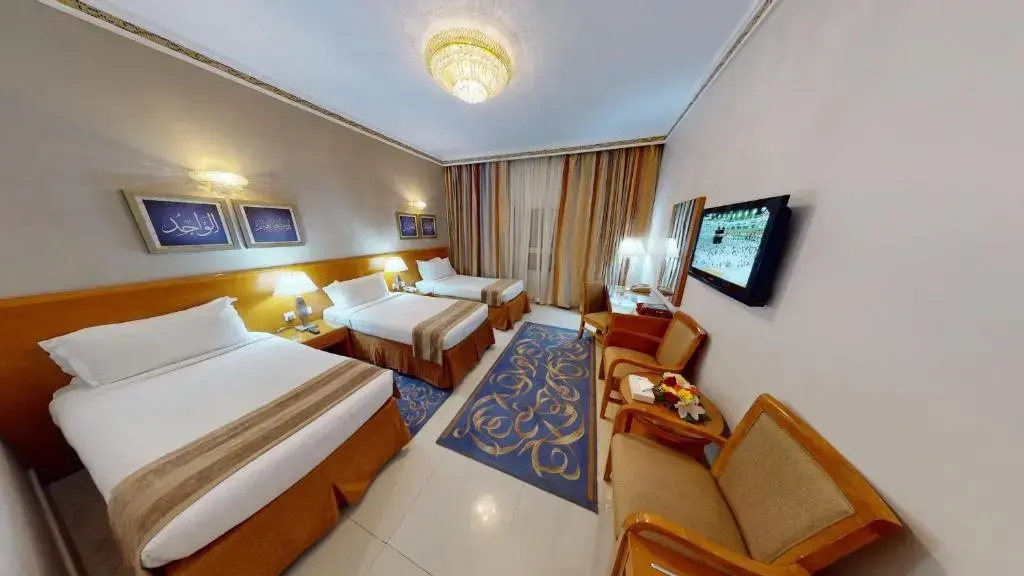 Triple room