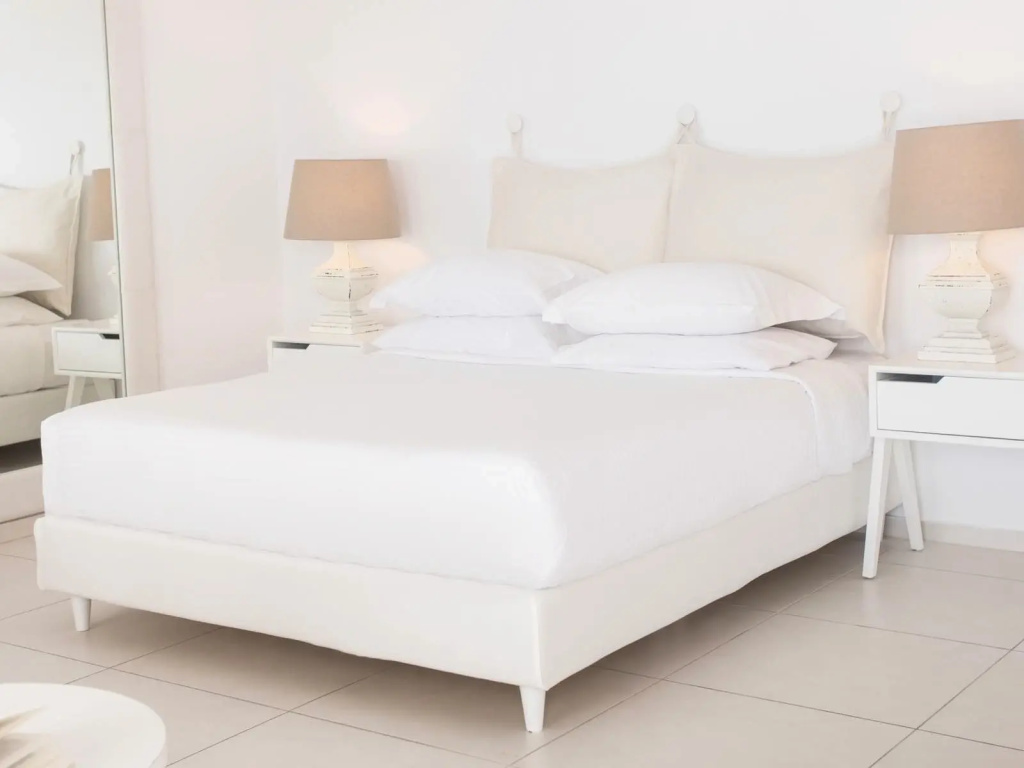 Superior Double room with mountain view (full double bed)