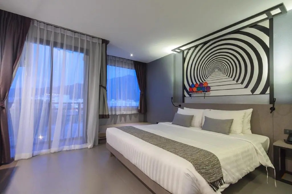 Двухместный номер Ma Relax с балконом (2 отдельные кровати) в MAZI Design Hotel by Kalima