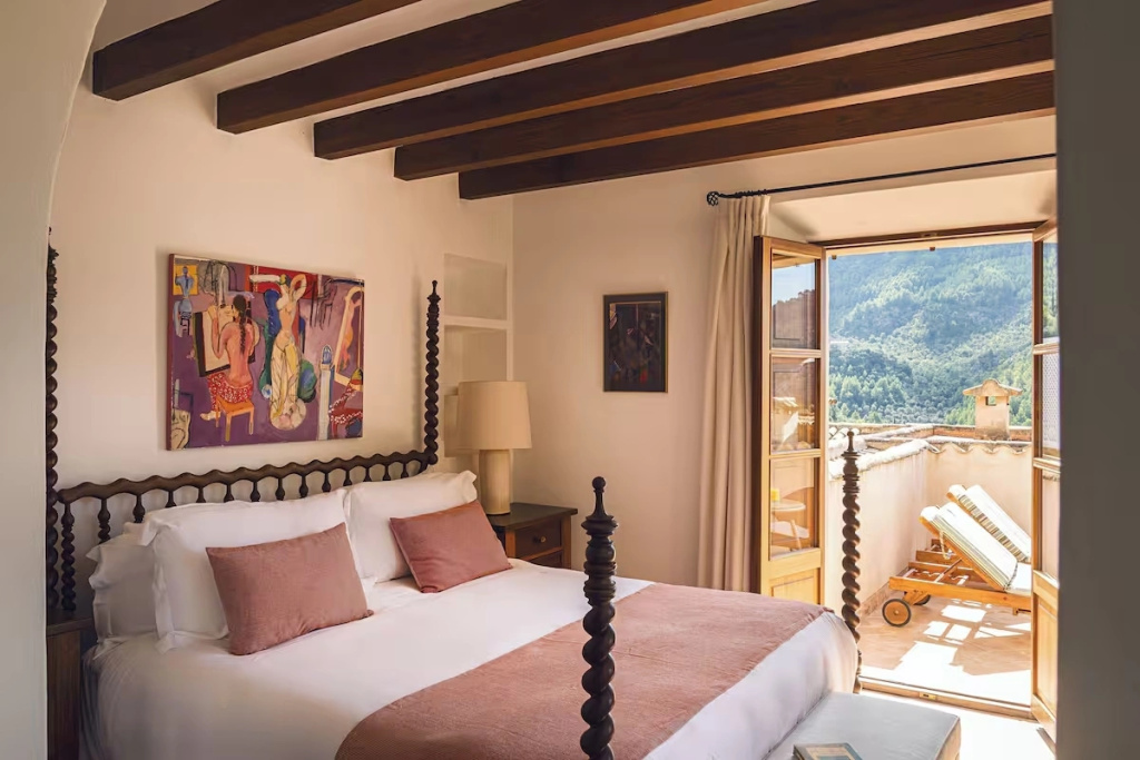 Superior Double Junior Suite (full double bed)