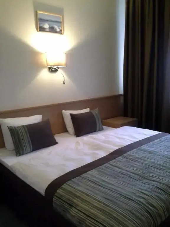 Sky High Hotel - Chambres