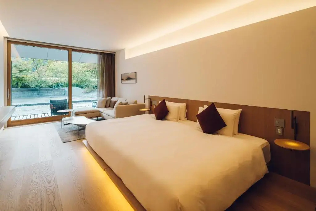 Standard Double room with garden view (full double bed)