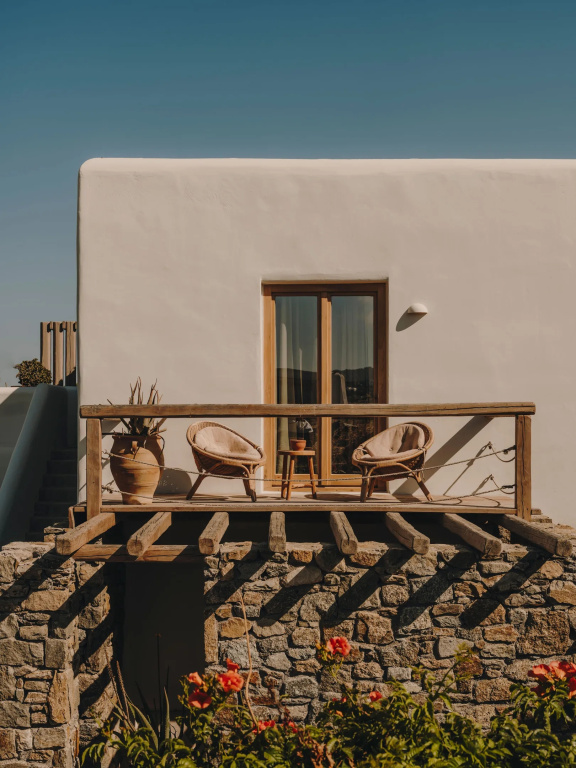 Secluded Double room with partial sea view (full double bed)
