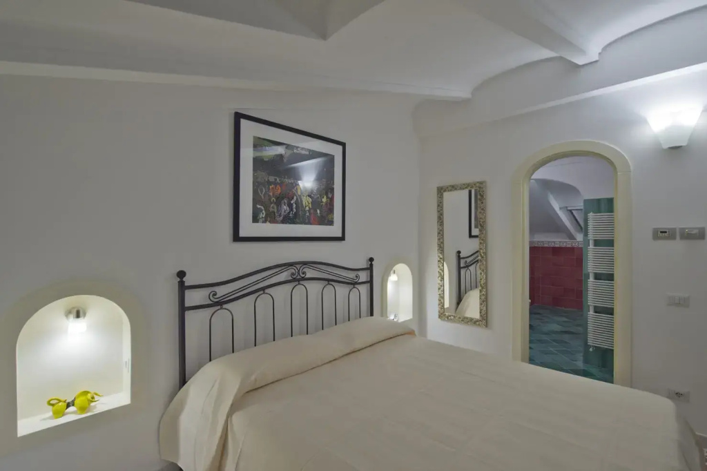 The Colorful Life Double room (full double bed)