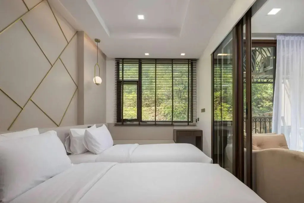 Двухместный номер Deluxe 2 отдельные кровати в The Proud Karon Beach Phuket Trademark Collection By Wyndham