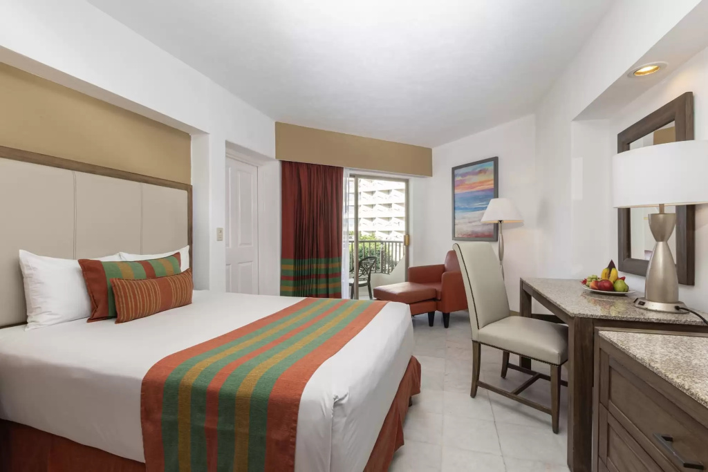 Standard Double room with garden view (full double bed)