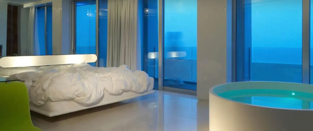 Lovers Double Suite (full double bed)