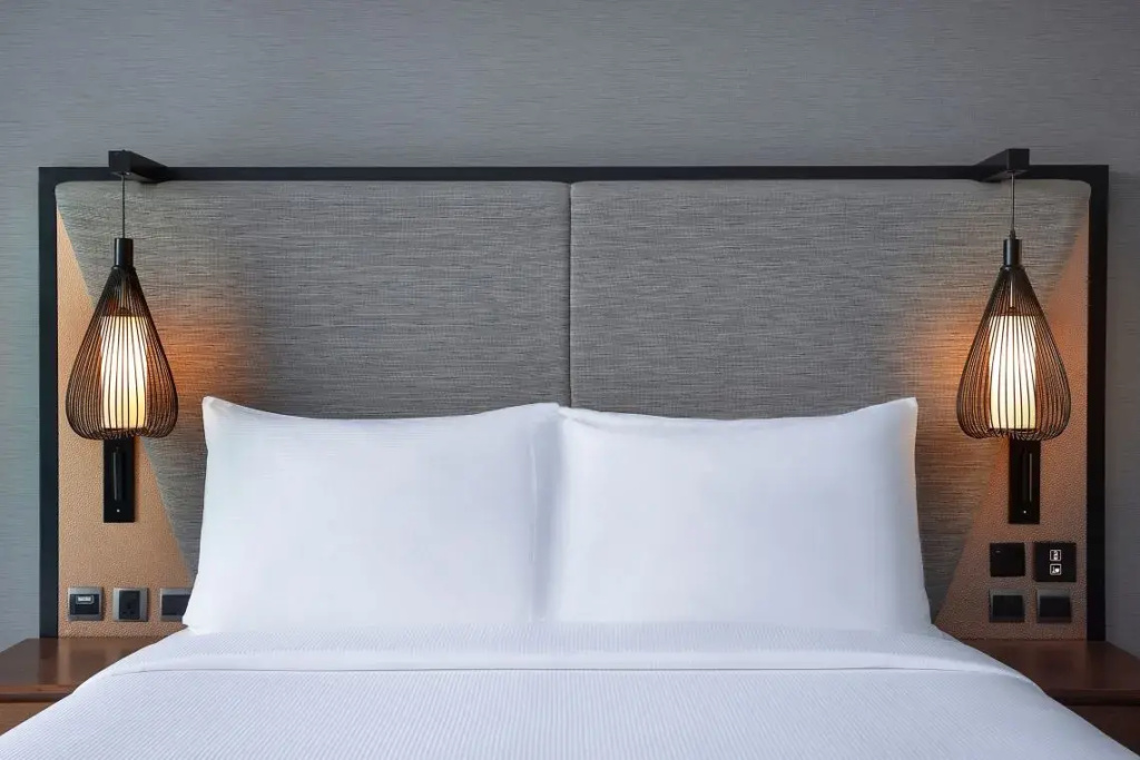 Superior Double room with balcony and waterfront (full double bed)