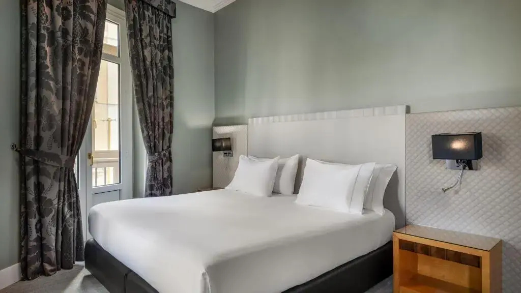 Double Junior Suite (twin beds)