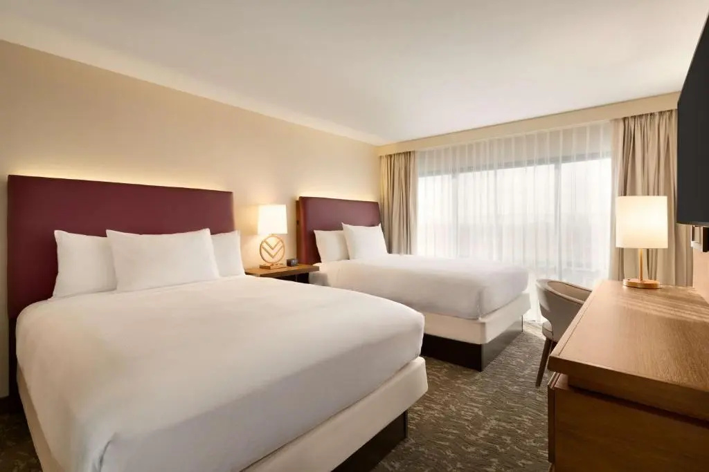 Embassy Suites by Hilton Phoenix Downtown North - Chambres
