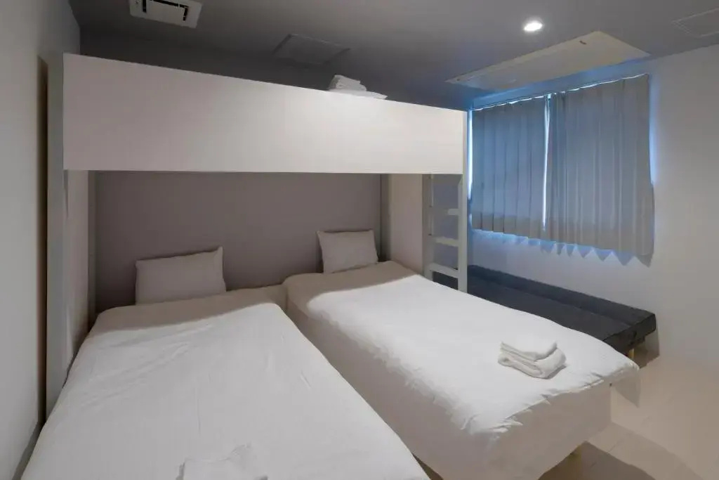 Economy room