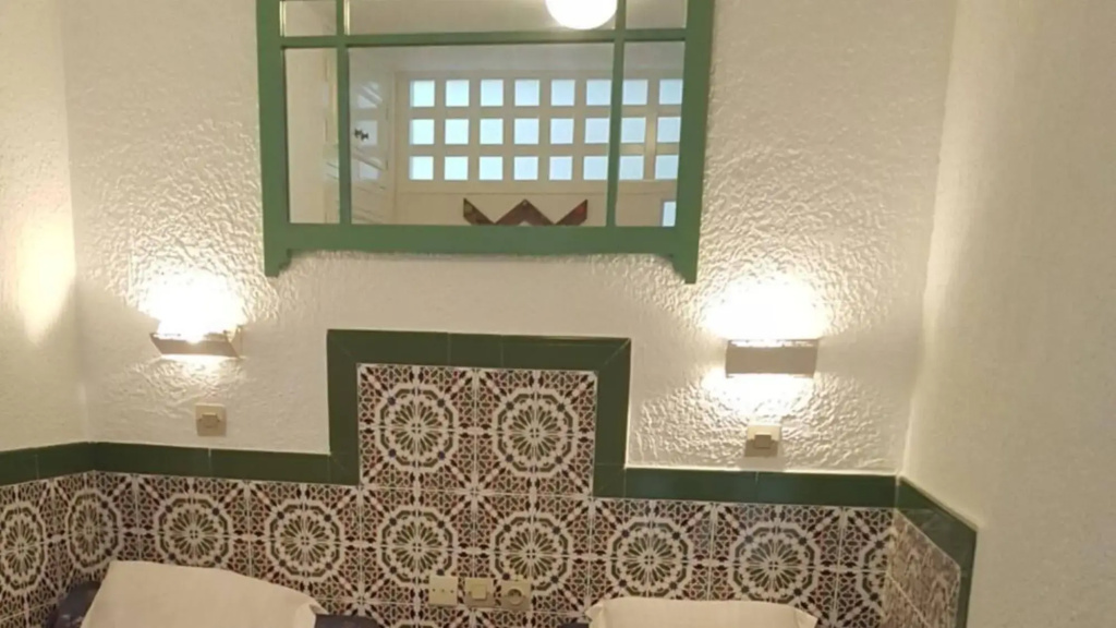 Economy Double Apartment with city view (twin beds)
