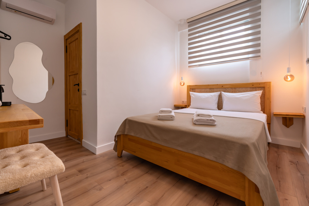 Deluxe Single room