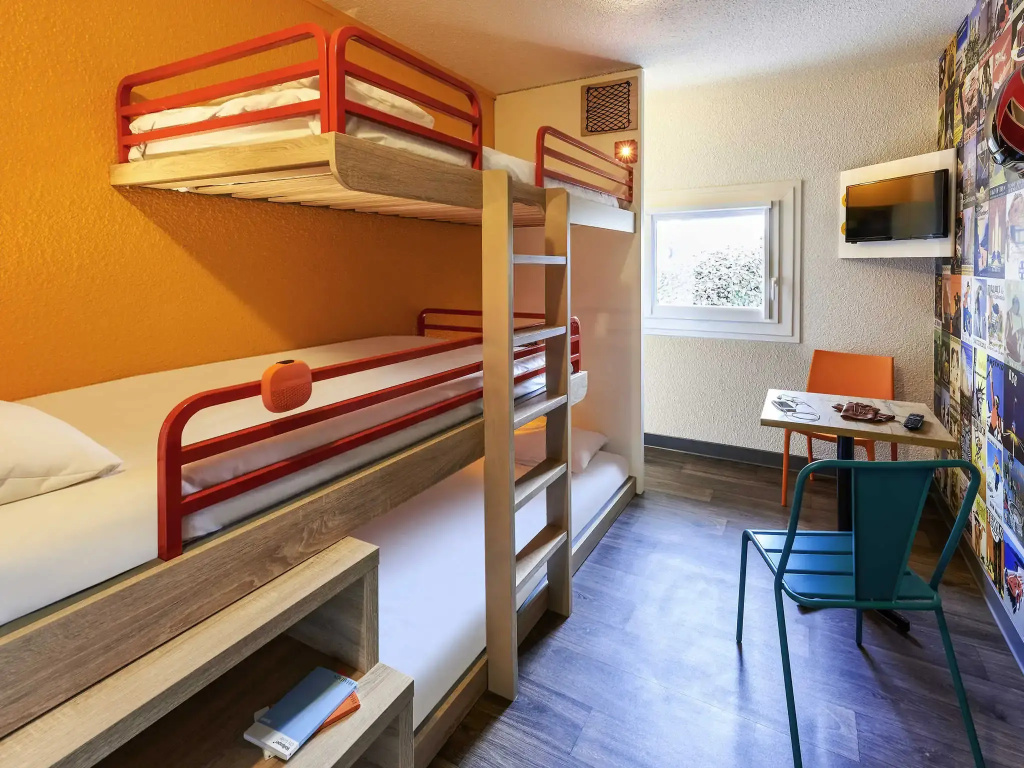 Break Triple room