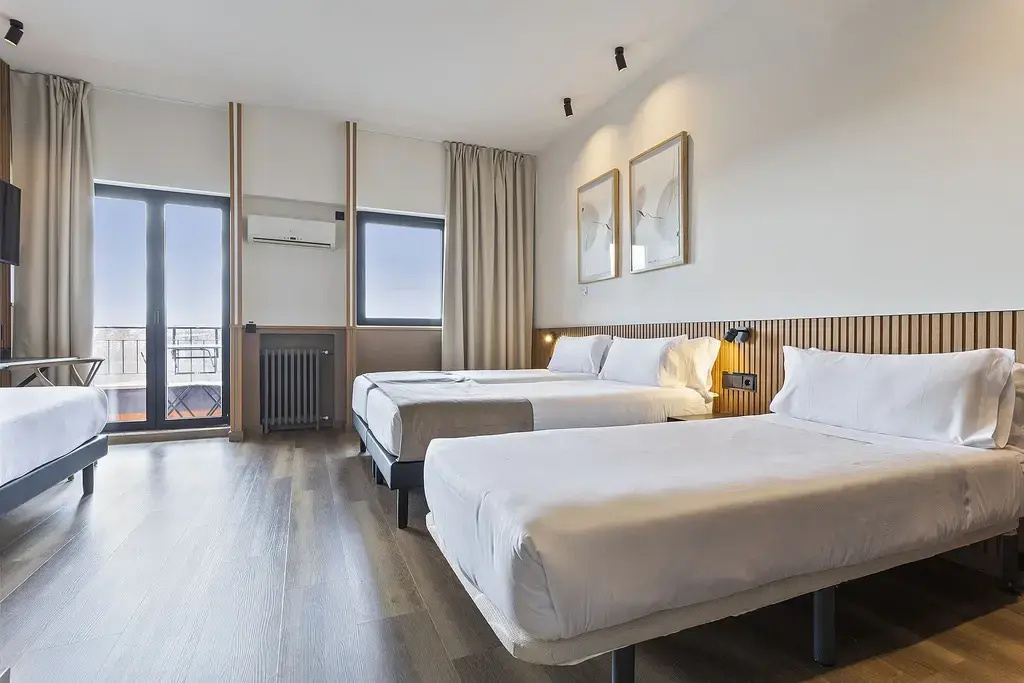 Superior Quadruple room