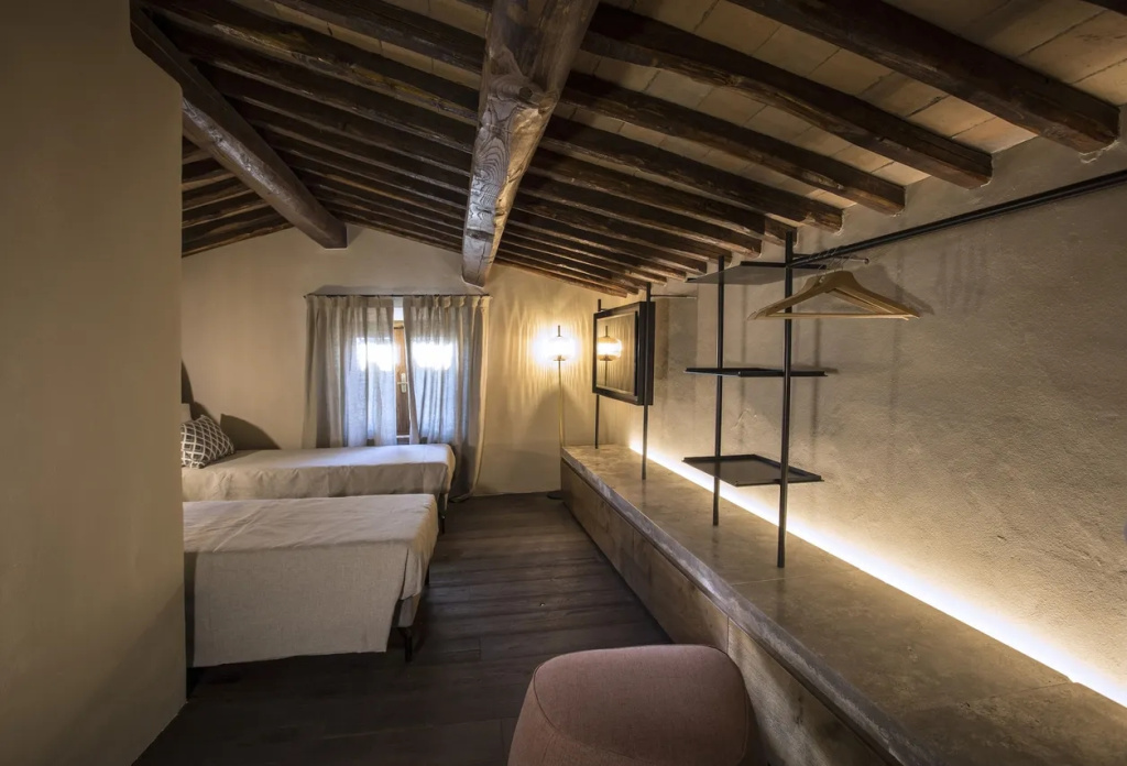Executive Double Suite (full double bed)