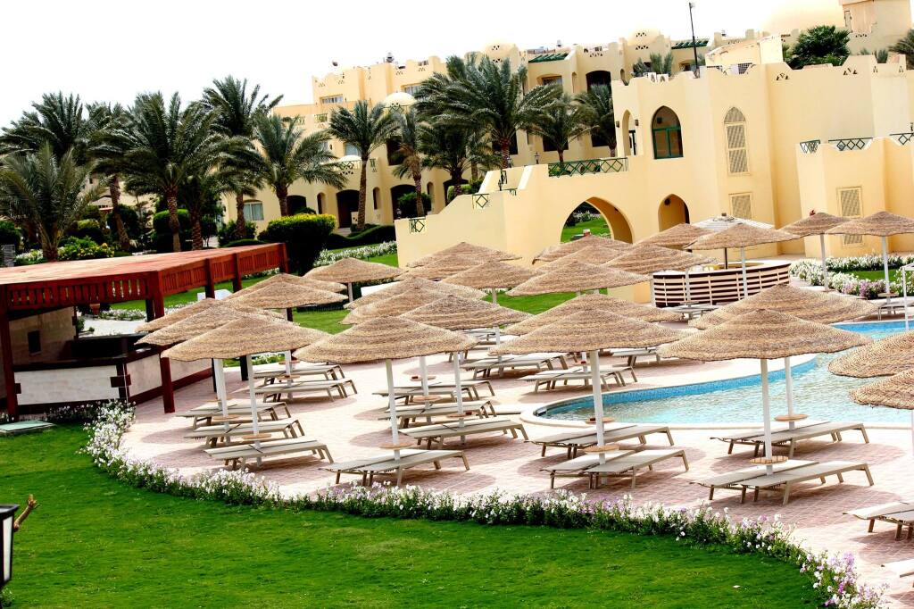 Отель tia heights makadi