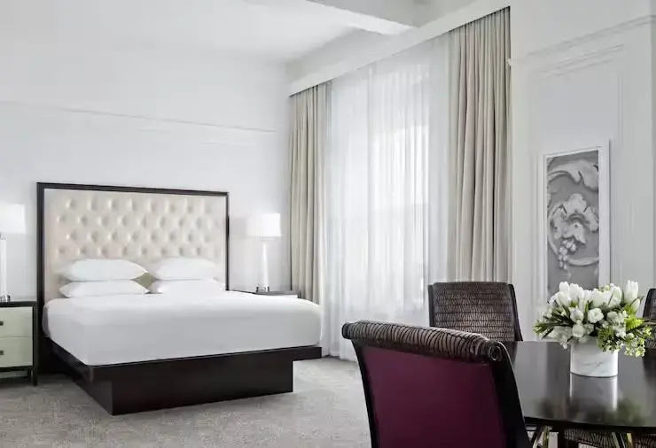 Amway Grand Plaza, Curio Collection by Hilton - Chambres