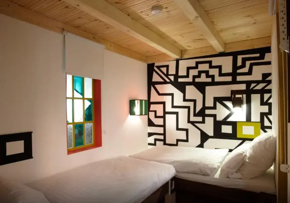 Caravan or Cabin