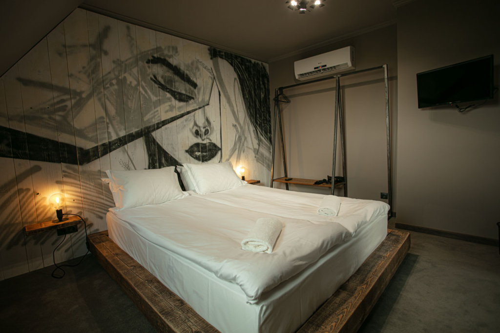 Double Penthouse Apartment (full double bed)